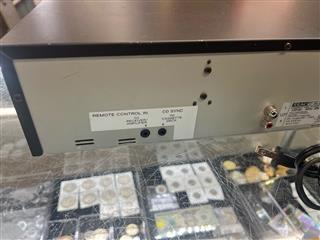 TEAC PD-D860 5-DISC CD PLAYER **TESTED** NO REMOTE